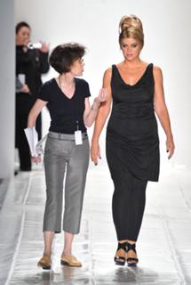 Kirstie Alley feet photo thumbnail