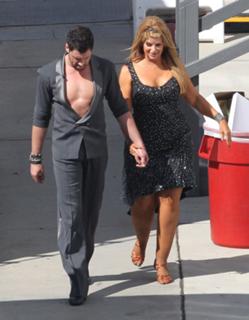 Kirstie Alley feet photo thumbnail