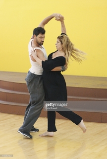 Kirstie Alley feet photo thumbnail