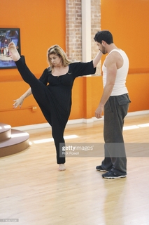 Kirstie Alley feet photo thumbnail