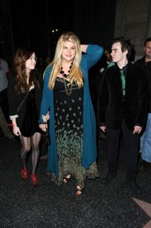 Kirstie Alley feet photo thumbnail