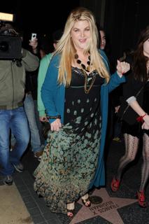 Kirstie Alley feet photo thumbnail