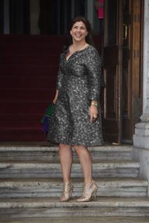 Kirstie Allsopp feet photo 7