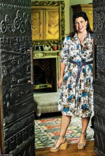 Kirstie Allsopp feet photo 17