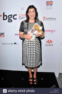 Kirstie Allsopp feet photo 10