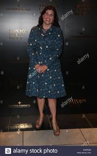 Kirstie Allsopp feet photo 4