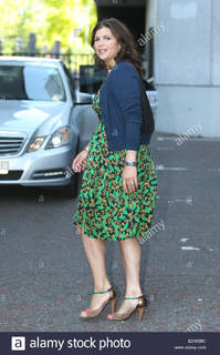 Kirstie Allsopp feet photo 19