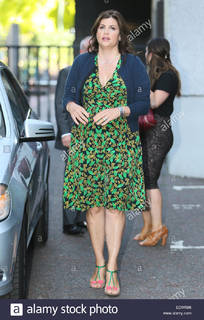 Kirstie Allsopp feet photo 17