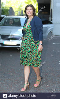 Kirstie Allsopp feet photo 15