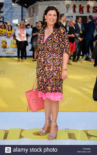 Kirstie Allsopp feet photo 7