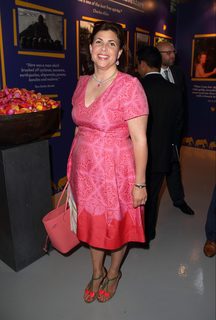 Kirstie Allsopp feet photo 4