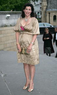 Kirstie Allsopp feet photo 11
