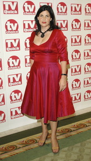 Kirstie Allsopp feet photo 18