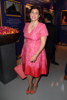 Kirstie Allsopp feet photo 10