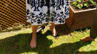 Kirstie Allsopp feet photo 12
