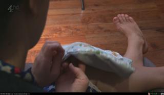 Kirstie Allsopp feet photo 12