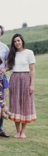 Kirstie Allsopp feet photo 8