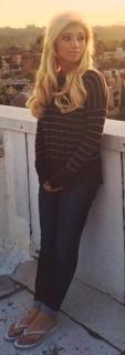 Kirstin Maldonado feet photo thumbnail