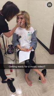 Kirstin Maldonado feet photo thumbnail