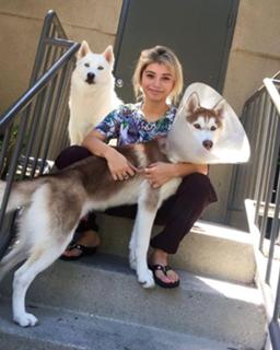 Kirstin Maldonado feet photo thumbnail