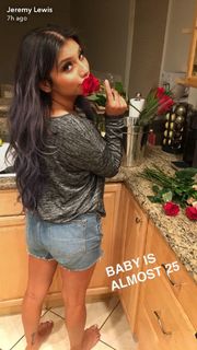 Kirstin Maldonado feet photo thumbnail
