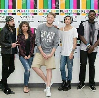Kirstin Maldonado feet photo thumbnail