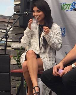 Kirstin Maldonado feet photo thumbnail