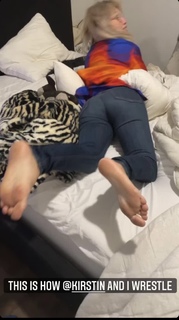Kirstin Maldonado feet photo thumbnail