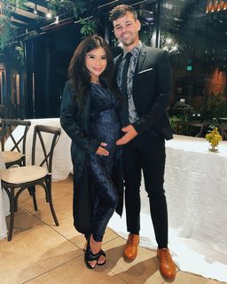 Kirstin Maldonado feet photo thumbnail