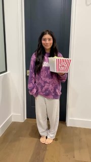 Kirstin Maldonado feet photo thumbnail