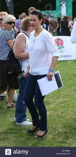 Kirsty Gallacher feet photo thumbnail