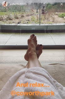 Kirsty Gallacher feet photo thumbnail