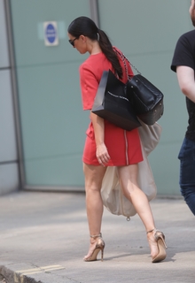 Kirsty Gallacher feet photo thumbnail