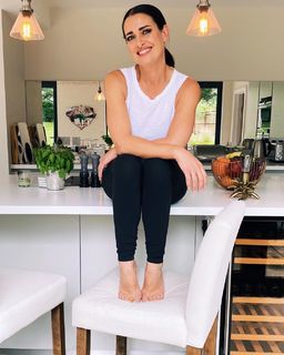 Kirsty Gallacher feet photo thumbnail