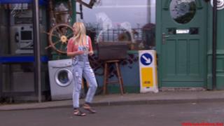 Kirsty Leigh Porter feet photo 5