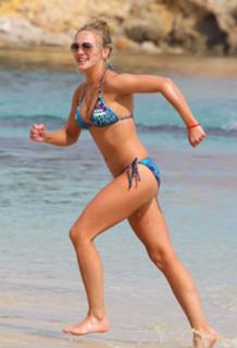 Kirsty Leigh Porter feet photo 2
