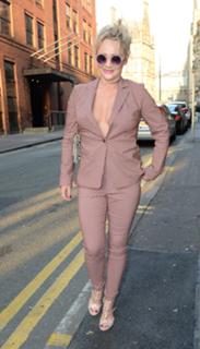 Kirsty Leigh Porter feet photo 14