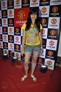Kirti Kulhari feet photo 11