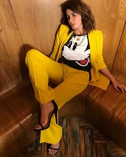 Kirti Kulhari feet photo 3