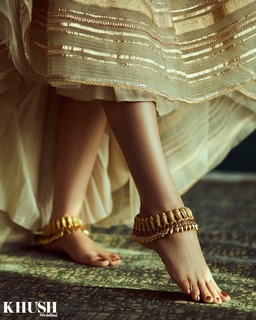 Kirti Kulhari feet photo 7