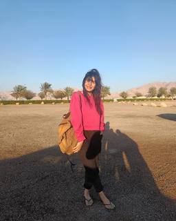 Kirti Kulhari feet photo 6