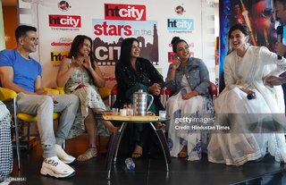 Kirti Kulhari feet photo 12