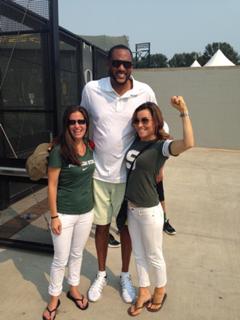 Kit Hoover feet photo thumbnail