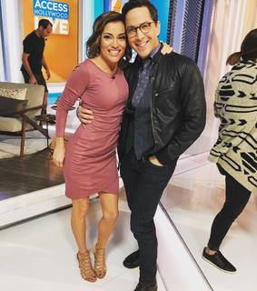 Kit Hoover feet photo thumbnail