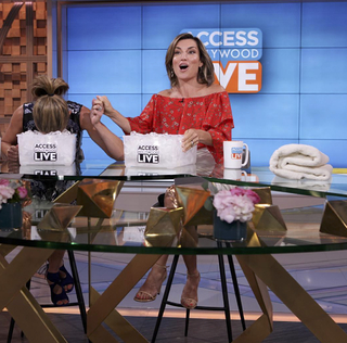 Kit Hoover feet photo thumbnail