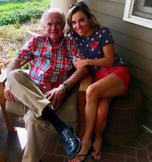 Kit Hoover feet photo thumbnail