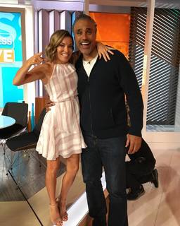 Kit Hoover feet photo thumbnail