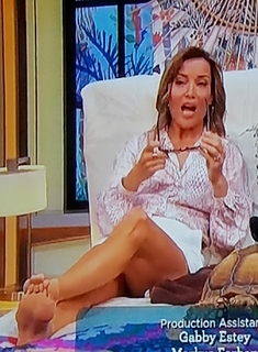 Kit Hoover feet photo thumbnail