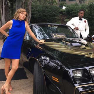 Kit Hoover feet photo thumbnail