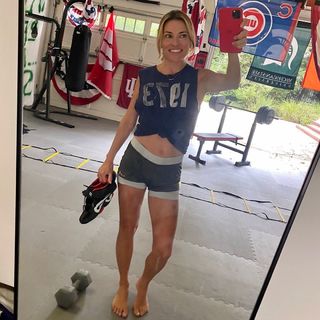 Kit Hoover feet photo thumbnail